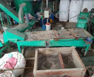 Máy Băm Rửa Chai Pet