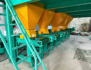 Máy Sản Xuất Phân Trộn Tổng Hợp