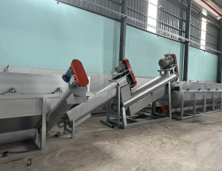Máy Băm Rửa Nhựa ( Máy Nghiền Nhựa Phế Liệu )